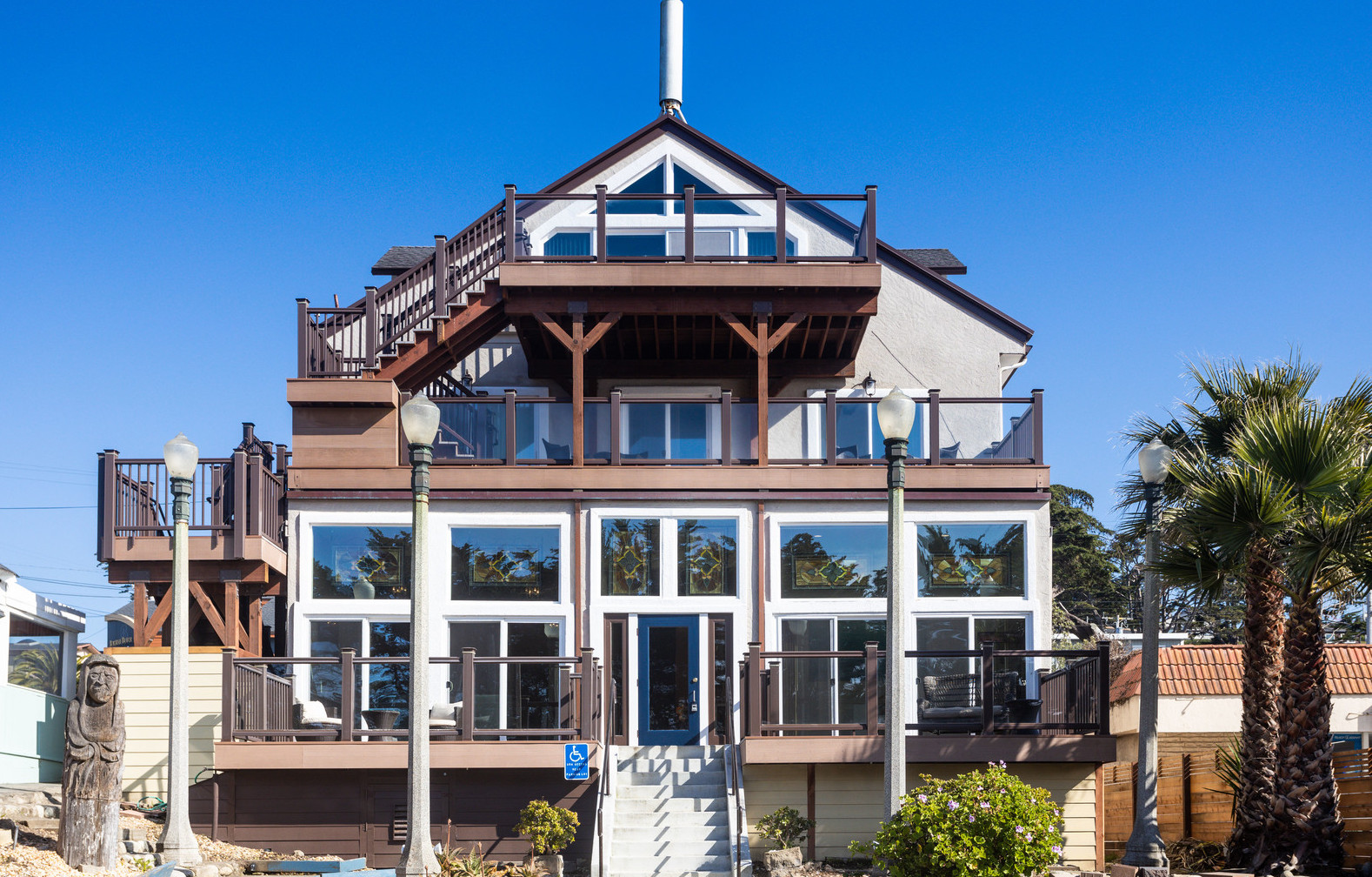 The Ocean View Inn in Montara, California