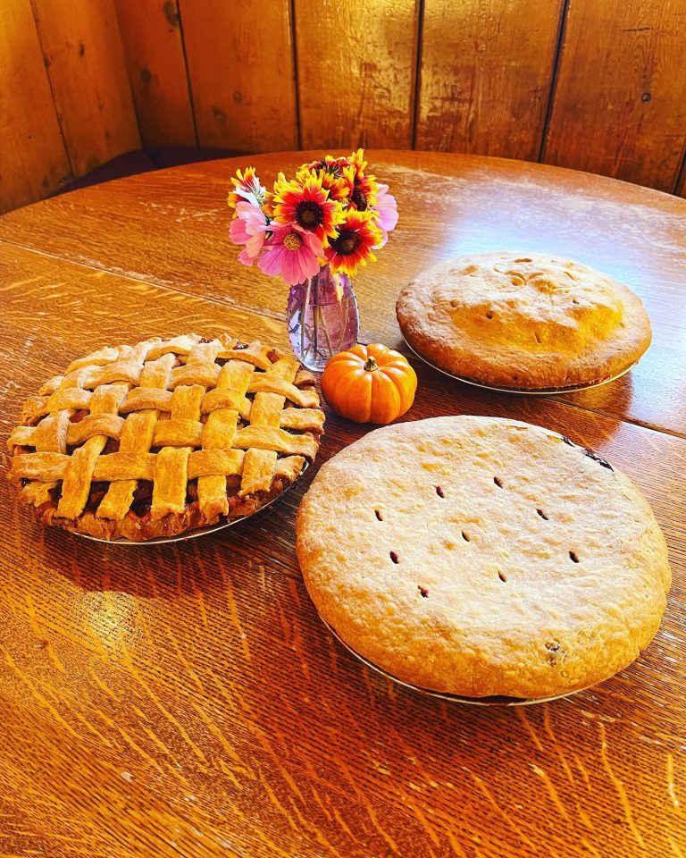 400179888 828205145977769 5280447911056973851 n 768x960