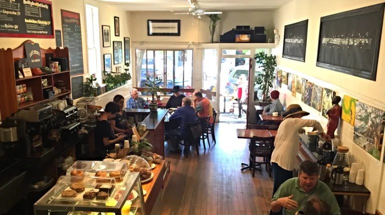 5a16b7 05dc5ad5389a400093cddea640cb1a16mv2 768x429