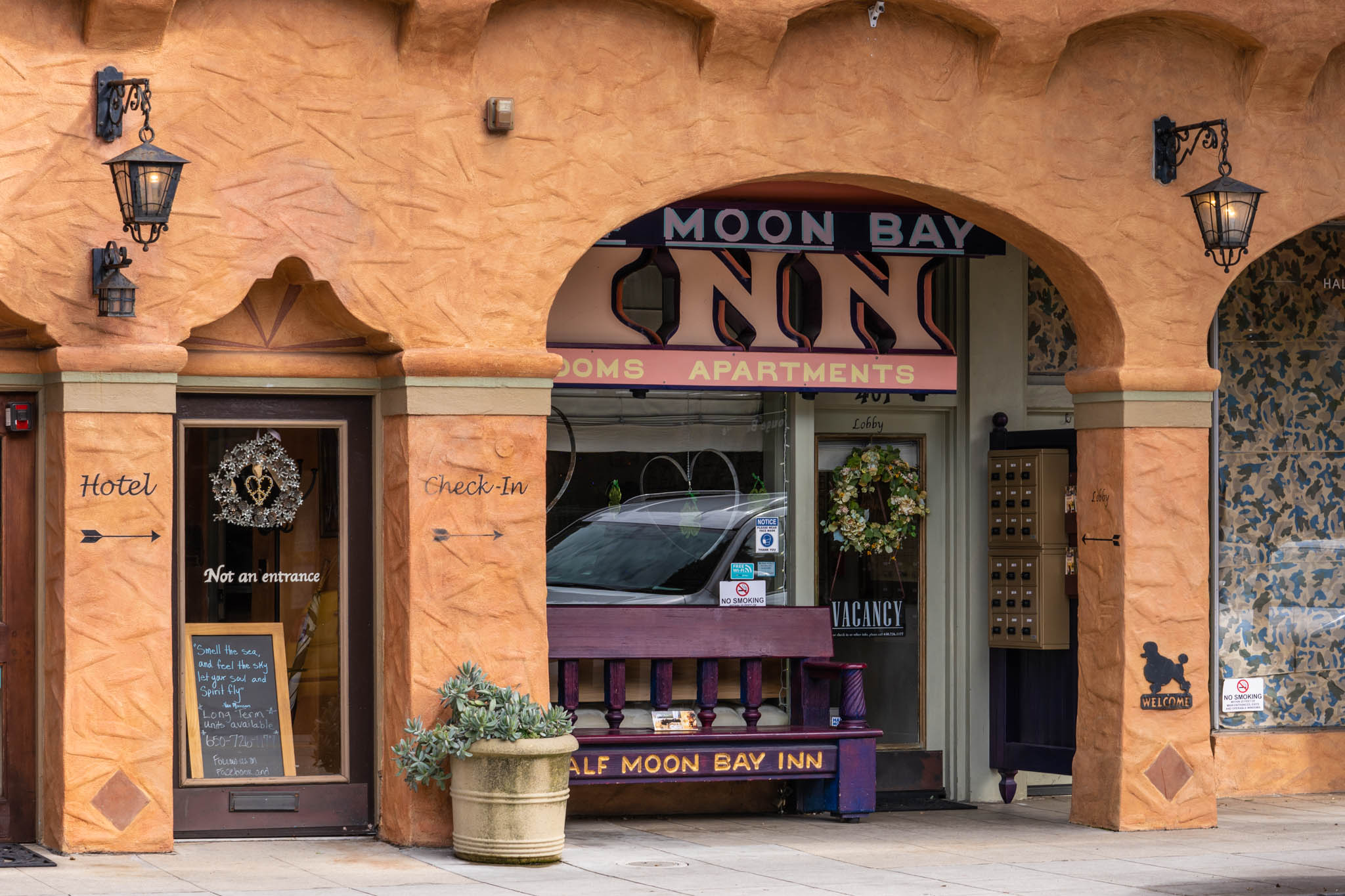 The Half Moon Bay Inn is perfectly situated on Main Street.