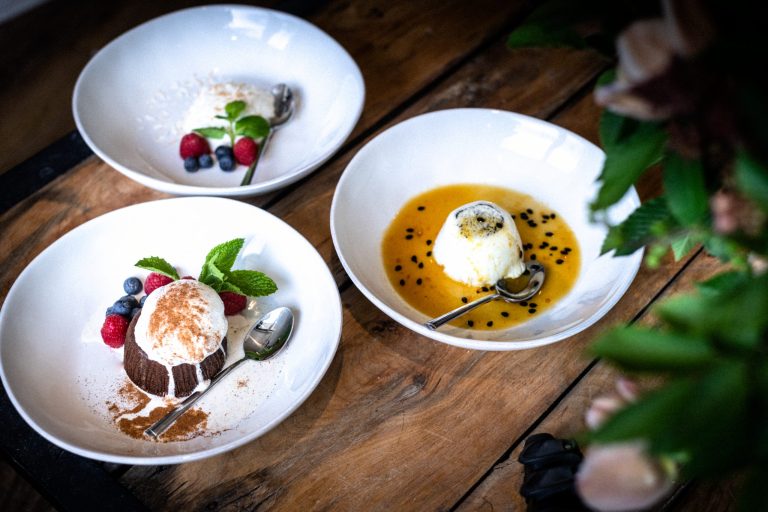 LaCostanera Desserts 1 scaled 1 768x512