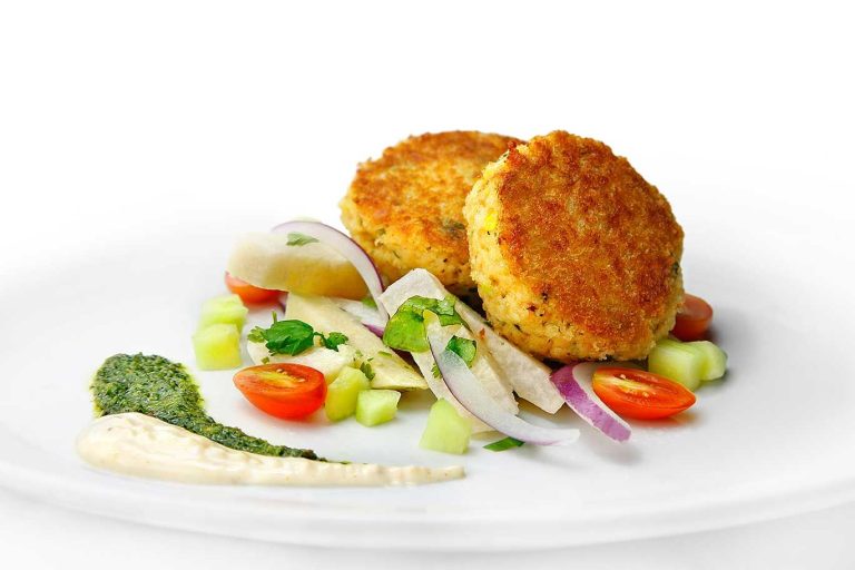 crab cakes f3250824 768x512