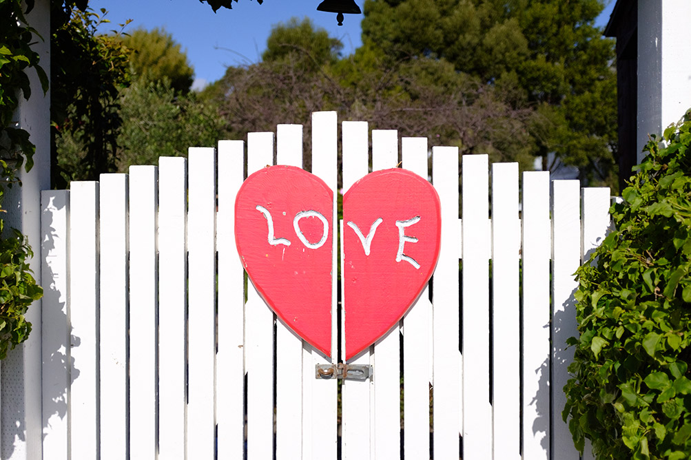 Love is in the air (and on the gates) in Half Moon Bay.