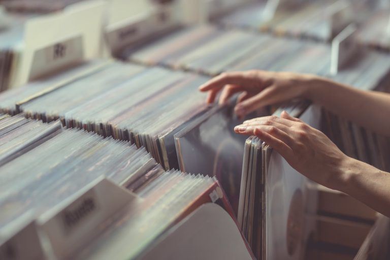 records 768x512